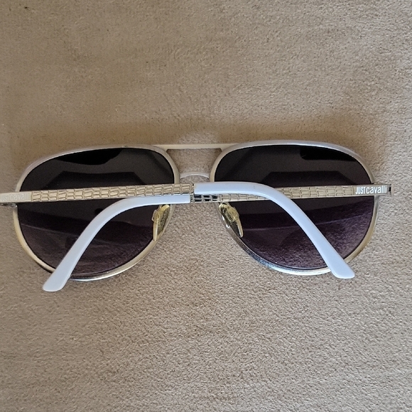 White and Silver Aviator Sunglasses - Picture 8 of 10
